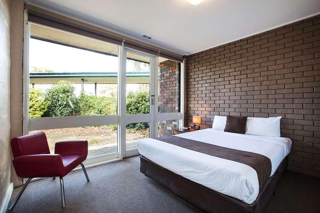 Burvale Hotel Nunawading Room photo