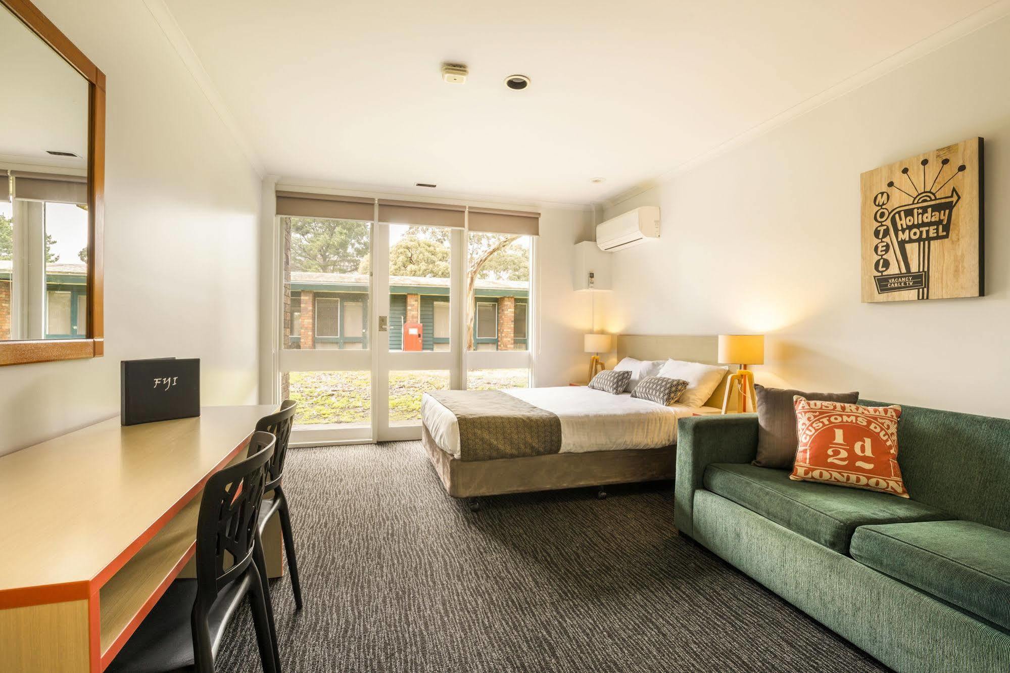 Burvale Hotel Nunawading Exterior photo